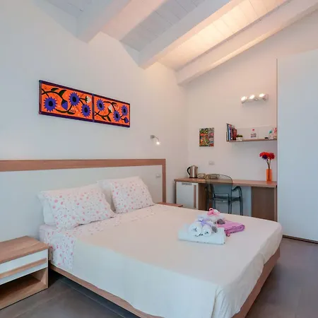 Pixel Bed & Breakfast 3*